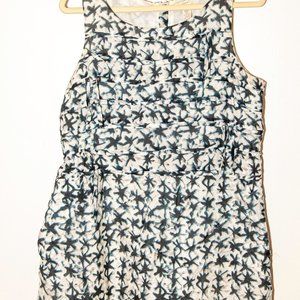 Sleeveless blue print silk dress